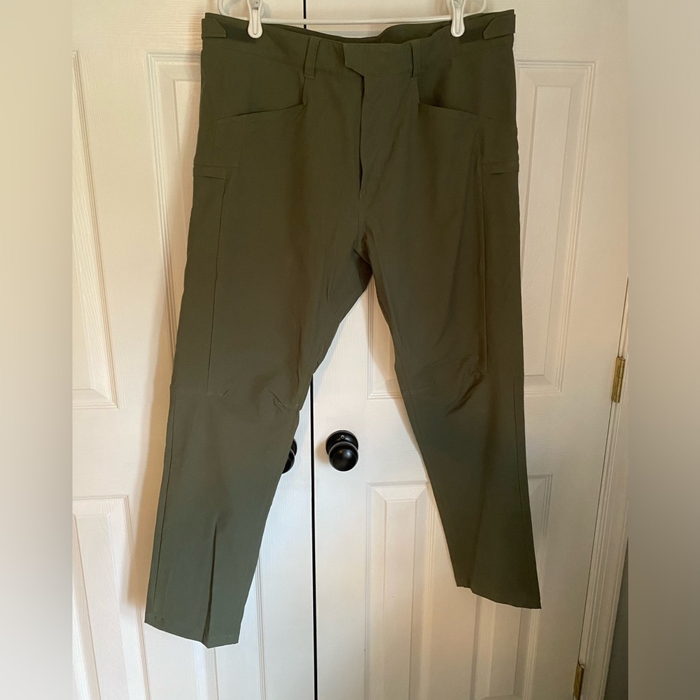 NWOT Ten Thousand men’s pant